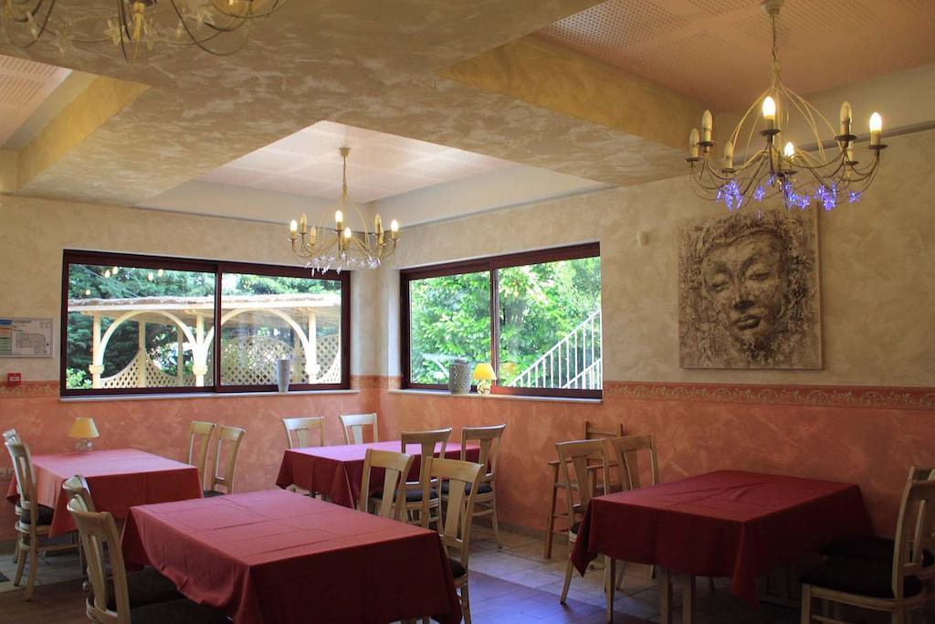 Auberge De Bonpas Logis De France Avignon Exterior foto