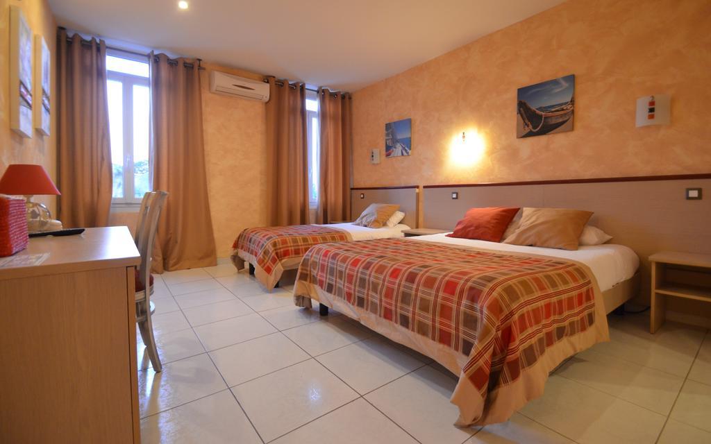 Auberge De Bonpas Logis De France Avignon Quarto foto